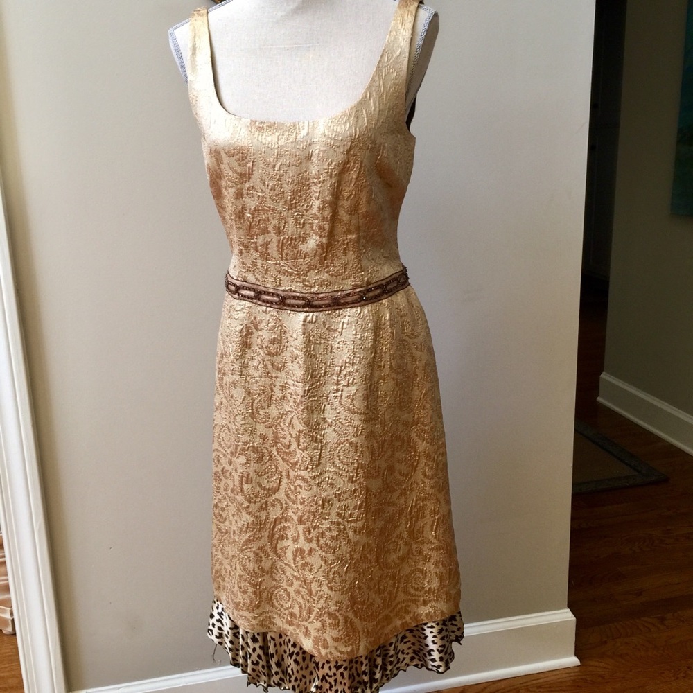 ALEXIA ADMOR New! Golden Cocktail Dress - Picture 1 of 8